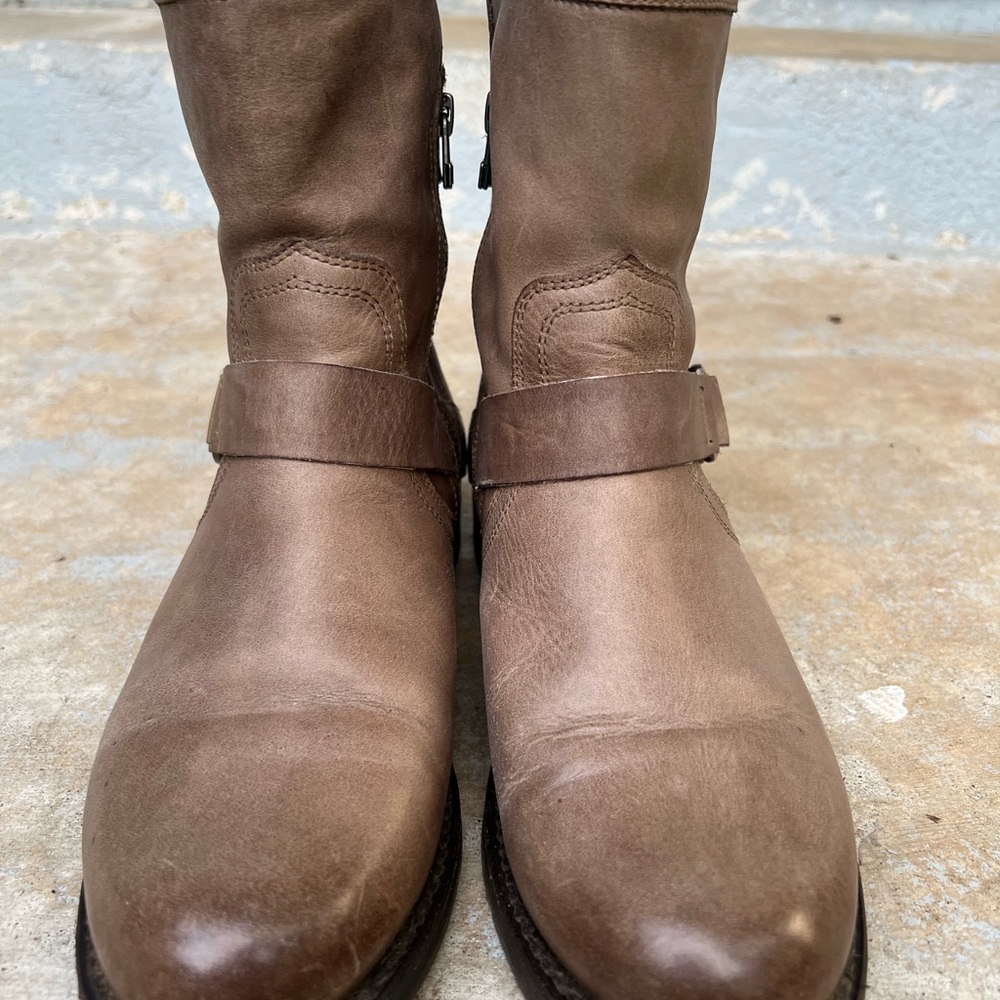 OLUKAI tan smoke brown genuine leather ankle moto boots beige taupe 8.5 - Picture 6 of 15